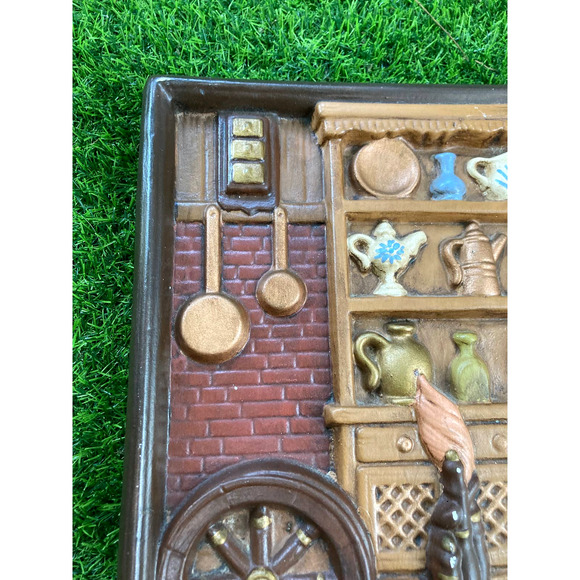 Vintage 3D Hammered Metal Spinning Wheel Wall Plaque - Retro Kitchen Wall Decor - Picture 6 of 9